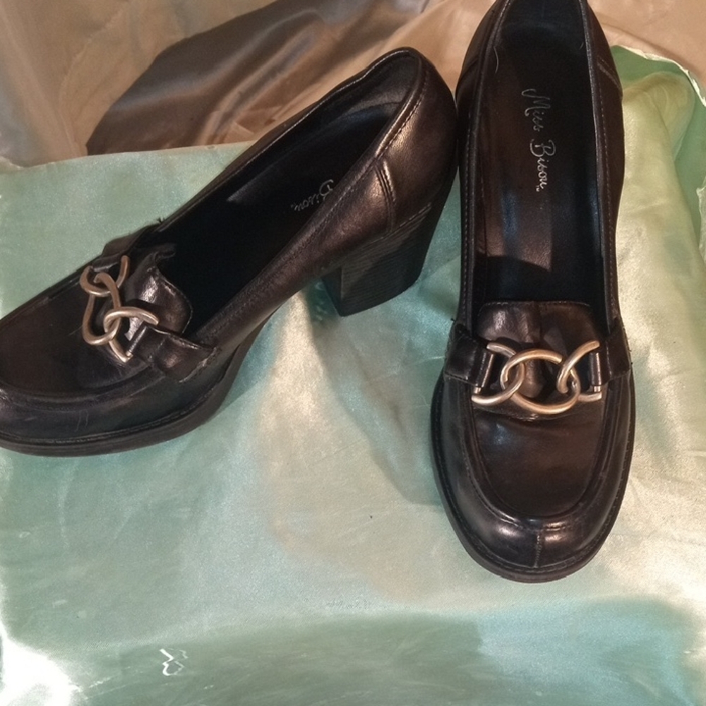 Chic Miss Bisou Black Heels with Silver Chain Heeled Loafers